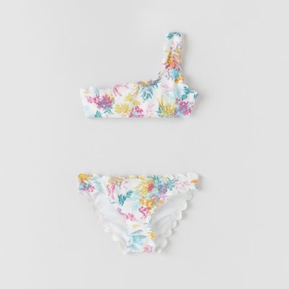 NWT. Zara Kids Floral Print Bikini with Scalloped Trim. Size 13-14.